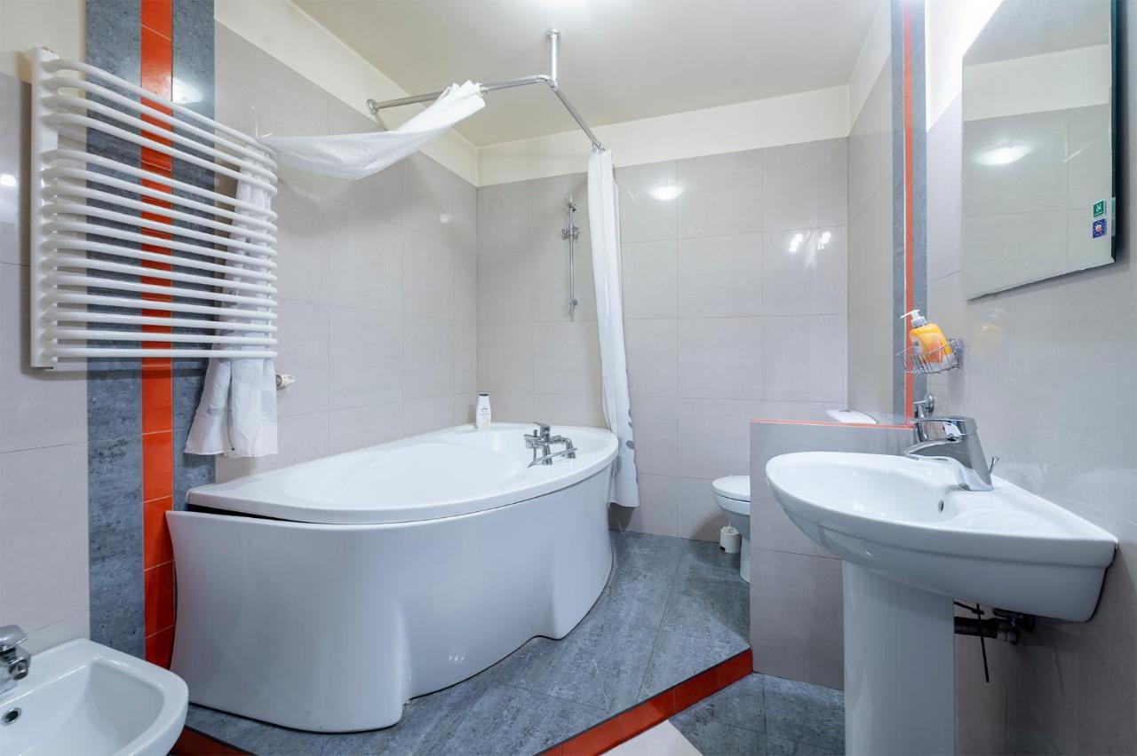 Essence Of Lodz-145M!Central-Secured-Comfy18Ppl!&Freeparking 外观 照片