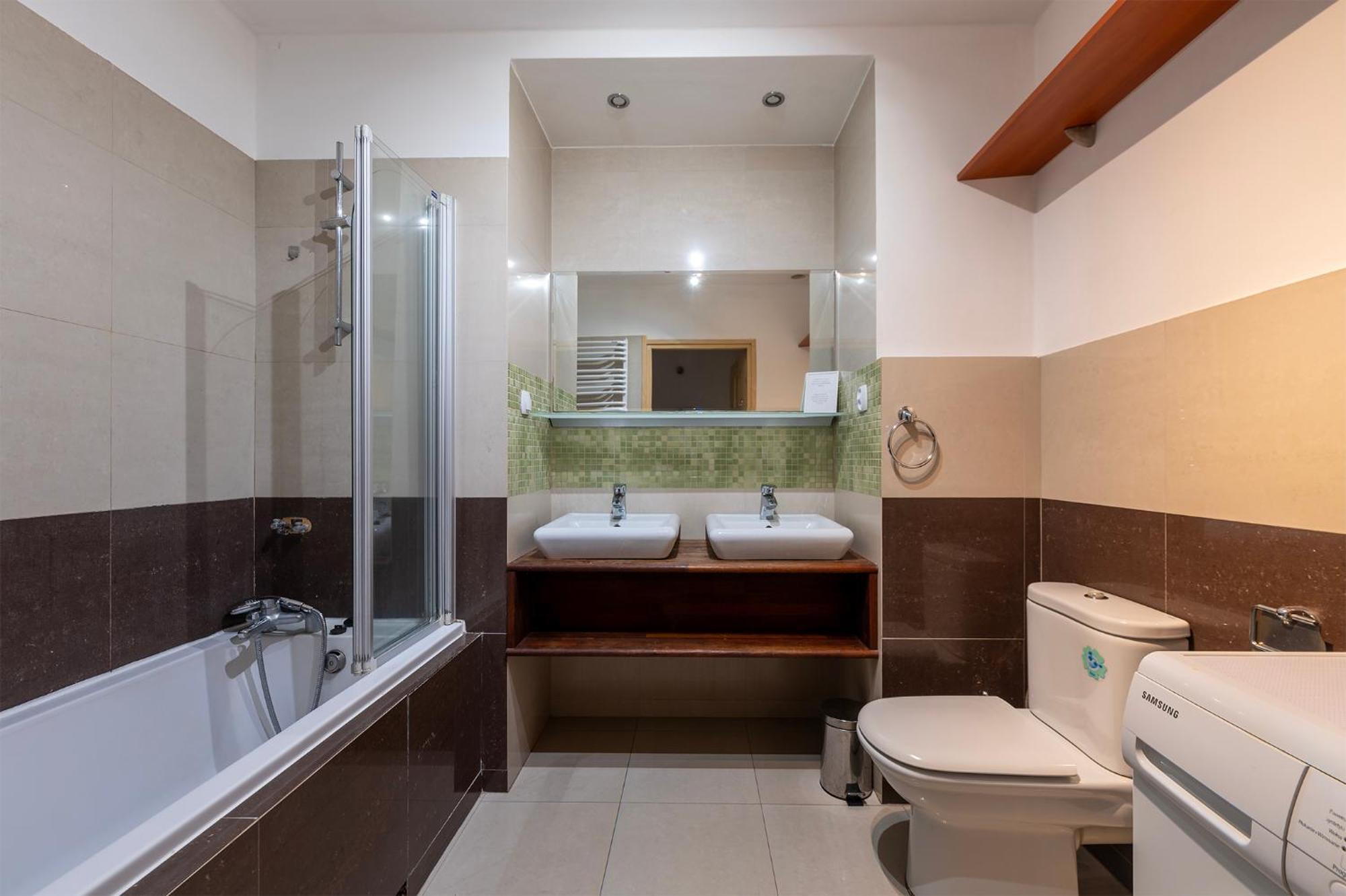 Essence Of Lodz-145M!Central-Secured-Comfy18Ppl!&Freeparking 外观 照片